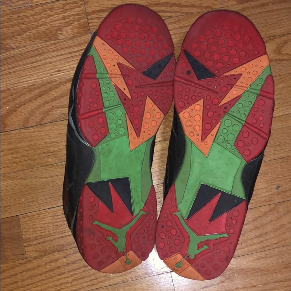 Shoes - Picture 5 of 5